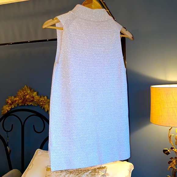 Light Silvery Gold Knit Sleeveless Mock Turtleneck - Picture 8 of 11